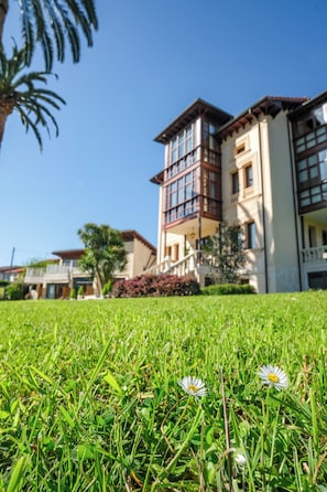 Fachada da propriedade