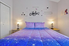 4 habitaciones, tabla de planchar con plancha, cuna de viaje y wifi 