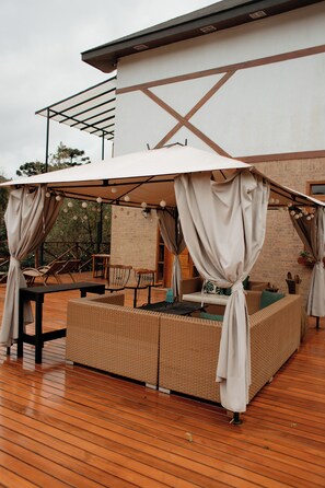 숙박 시설 구내