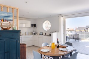 Dining - Bel Horizon - avec terrasse vue mer (Pléneuf-Val-André)