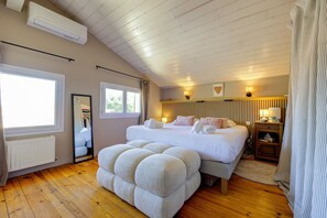 5 habitaciones, tabla de planchar con plancha y wifi gratis 