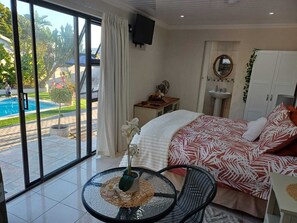 1 chambre, bureau, Wi-Fi gratuit, draps fournis