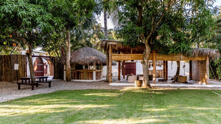 Kibayo Lagoon Villa With Palm Tree Garden Lagoon