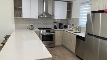 Fridge, microwave, oven, stovetop