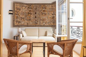 Living area - Beautiful duplex apartment - 4P - Le Marais (Paris)