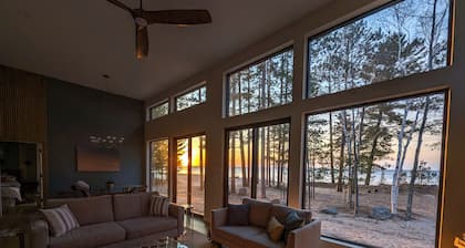 Lake Superior & River Luxury Home-1,000 ft of Beachfront