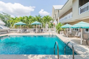 Outdoor pool - Blue Horizon (Hua Hin)