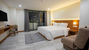 Deluxe Double or Twin Room, Balcony, City View | In-room safe, laptop workspace, free WiFi