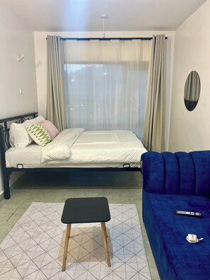 1 bedroom, WiFi, bed sheets