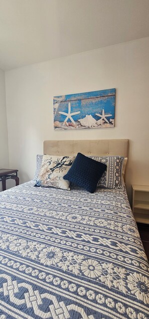 4 chambres, fer et planche à repasser, Wi-Fi, draps fournis