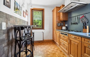 Kühlschrank, Ofen, Herdplatte, Geschirrspüler