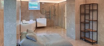 Lovely home in Nordagutu with WiFi