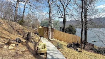 Enceinte de lâhĂ©bergement