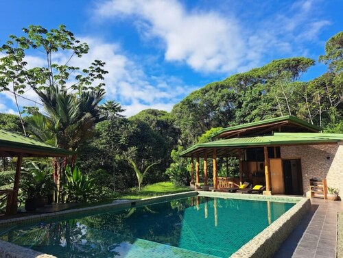 Finca Viva – Private Jungle Oasis with Private Pool and Breathtaking Views
