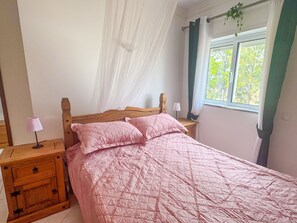 2 bedrooms