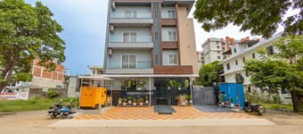 HONEYVEILS PALACE