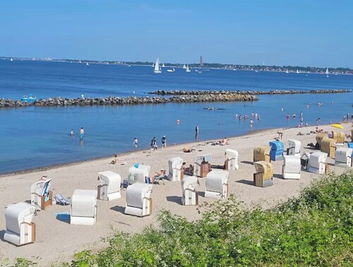 Vacation apartment with sea view at Hotel Olympia
