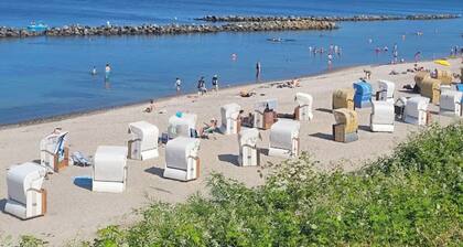 Vacation apartment with sea view at Hotel Olympia