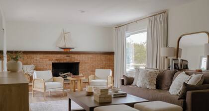 Evergreen Lodge - Enjoy relaxing in the hot tub or smores by the fire!