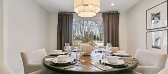 Evergreen Lodge - Enjoy relaxing in the hot tub or smores by the fire!