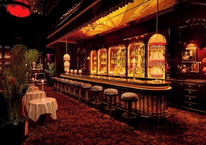 6 restaurants; breakfast, lunch, dinner, and brunch served - Aliée Istanbul - A Paris Society Collection Hotel (Istanbul)