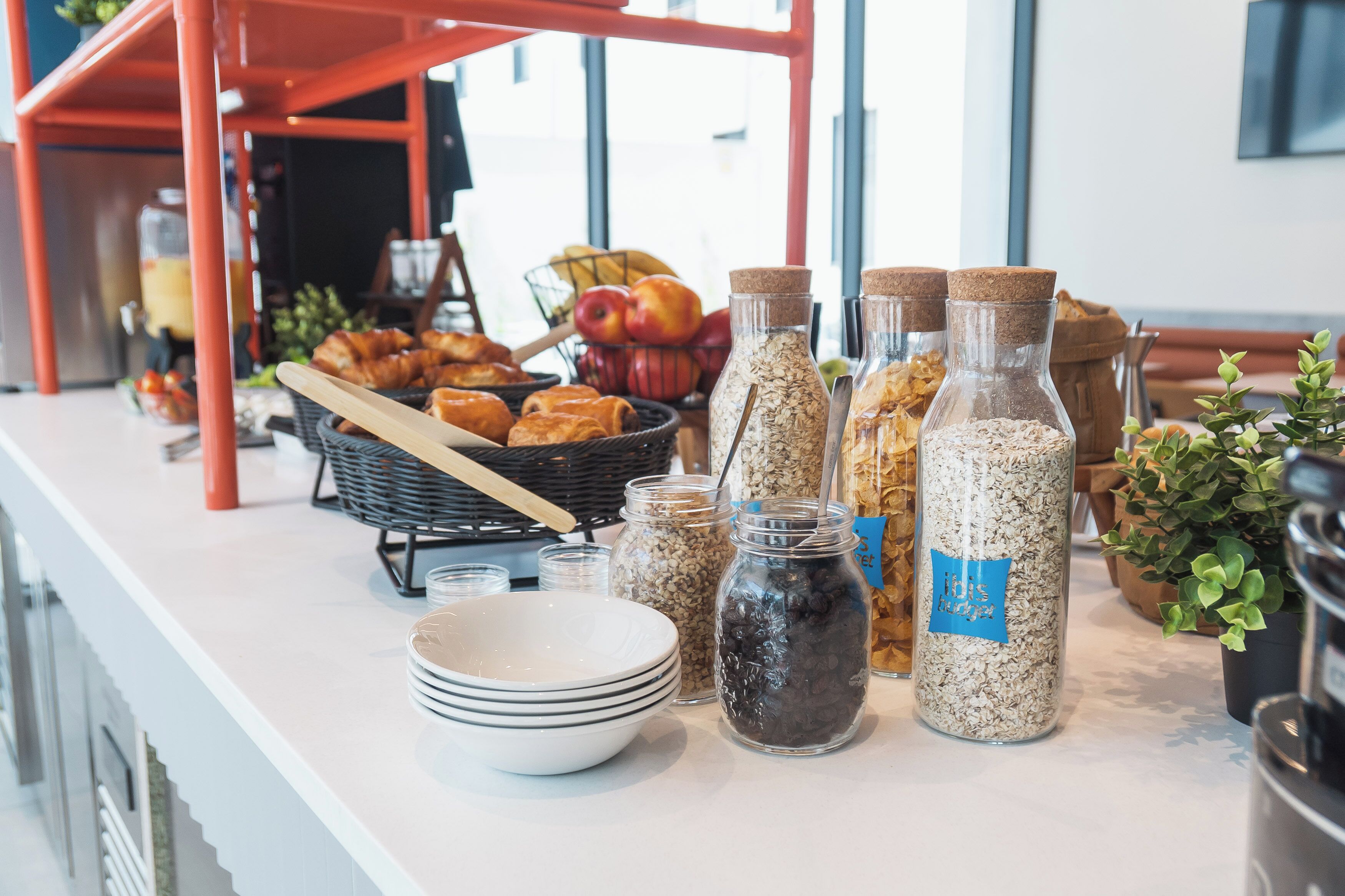 Colazione a buffet, servita tutte le mattine (9.50 EUR a persona) 