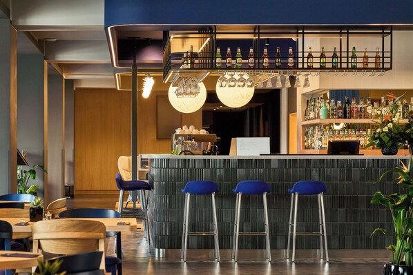 Bar (in der Unterkunft)