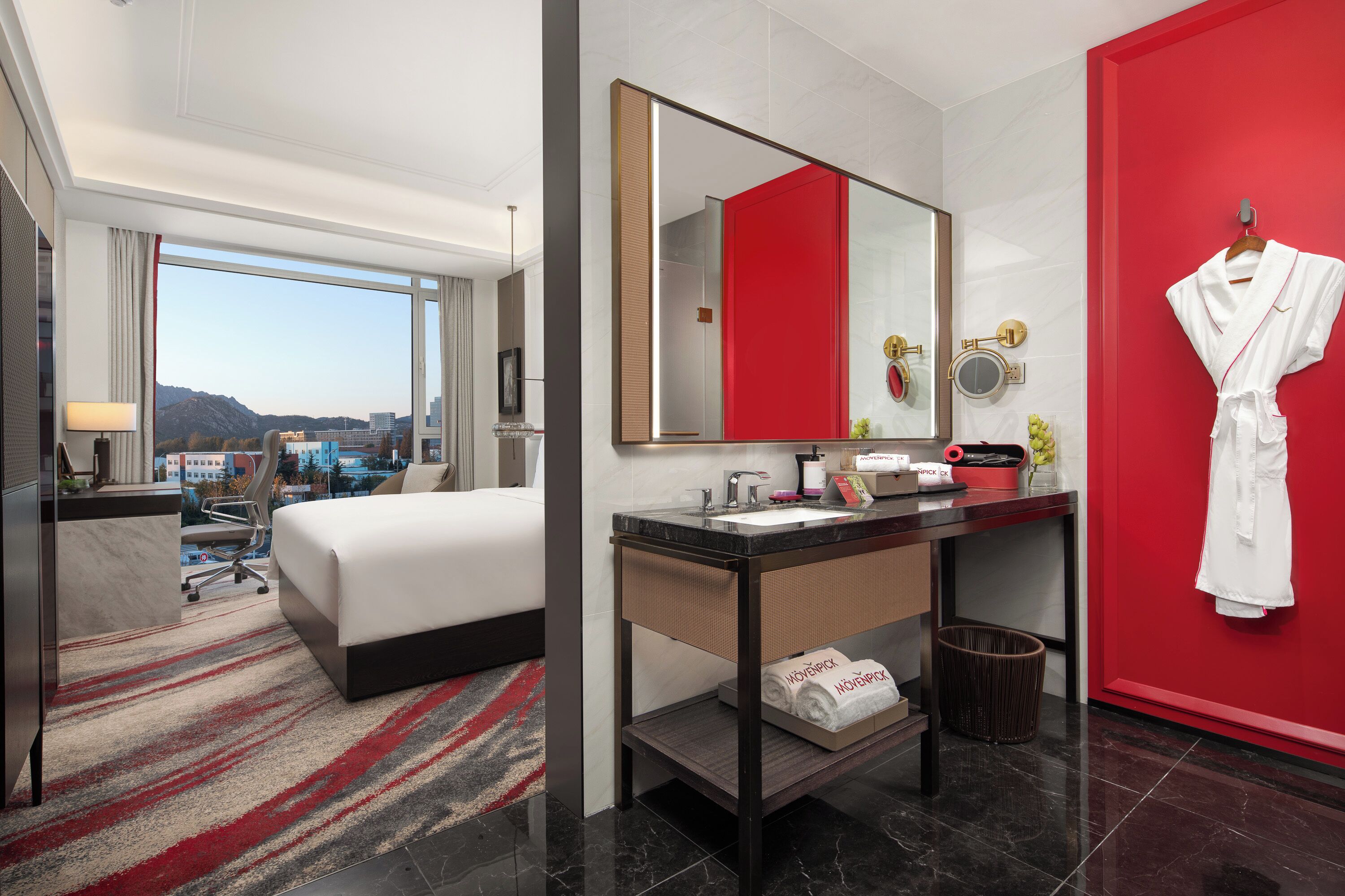 Superior Room, 1 King Bed, Accessible