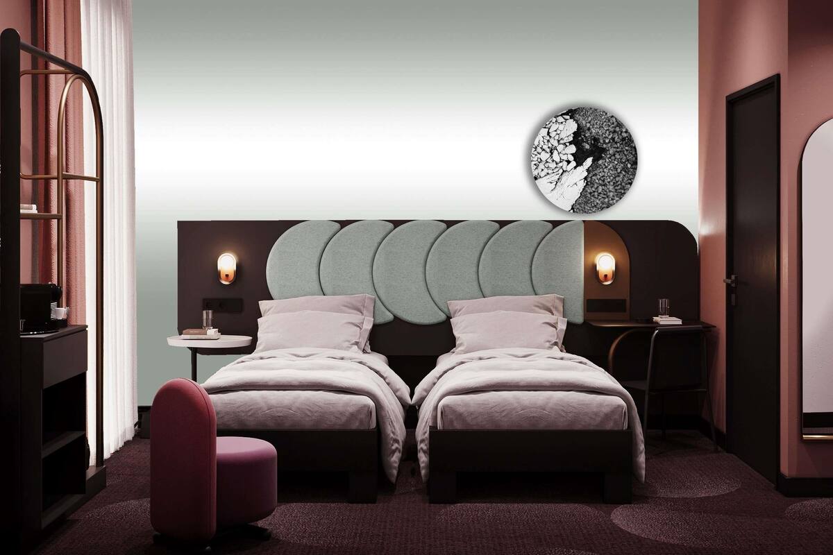 Room, 2 Single Beds, Accessible | In-room safe, soundproofing, free WiFi