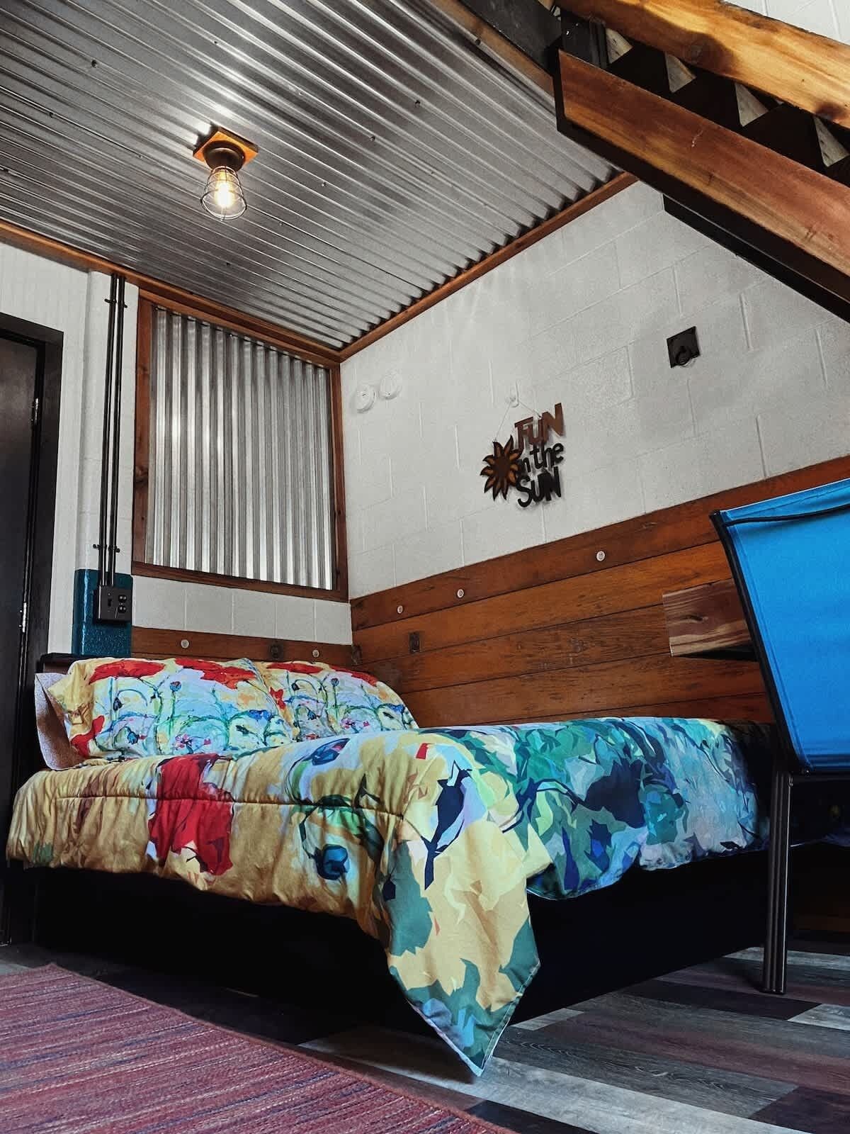1 chambre, fer et planche à repasser, lit de bébé portatif, Wi-Fi