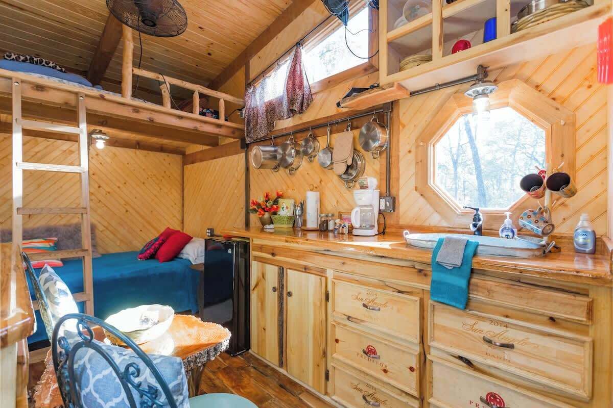 1 多间卧室、熨斗/熨衣板、WiFi、床单