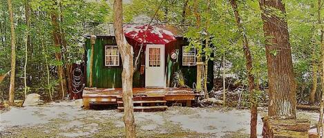 المنشأة من الخارج