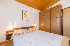 1 chambre, bureau, Wi-Fi gratuit, draps fournis