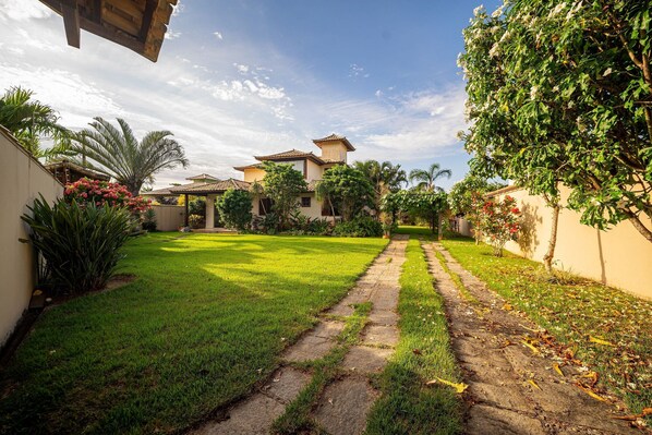 Deluxe Villa | Property grounds