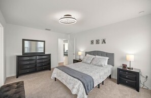 3 bedrooms, iron/ironing board, Internet, bed sheets