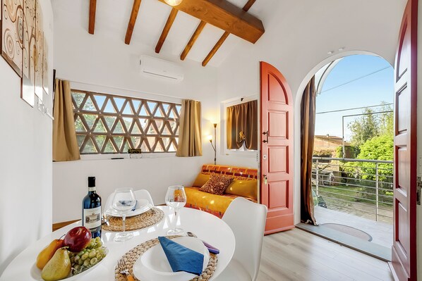 Dining - Cozy Apt Intypical Hayloft With Garden (Castelfranco Piandisco)