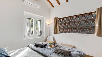 Family Apartment, Multiple Bedrooms (Cozy Apt inTypical Hayloft with) | 1 bedroom, free WiFi, bed sheets