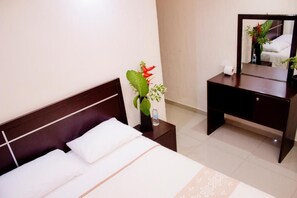 Economy Double Room | Bathroom