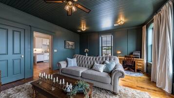 Smart-TV og stereoanlegg