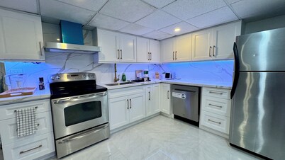 Cozy Hidden Gem | Stylish 2BR + Sofa Bed | Comfort