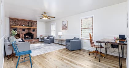 Enola Trail Getaway *bikes*rural