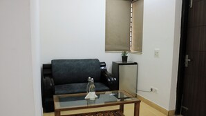 Phòng đôi Deluxe, ban công, quang cảnh thành phố | Phòng khách