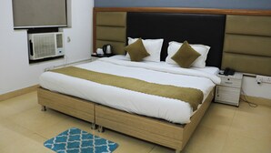Phòng đôi Deluxe, ban công, quang cảnh thành phố | Truy cập Internet không dây miễn phí