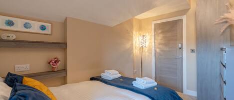 1 غرفة نوم ومكتب ومكواة/لوح كي وواي فاي مجانًا