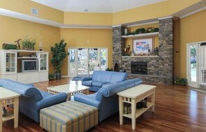 Smart TV, DVD player, books, stereo
