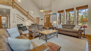 House, Multiple Beds (Warbler - Unit 6) | Living area - Warbler - Unit 6 (Bend)