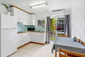 Fridge, microwave, stovetop, electric kettle