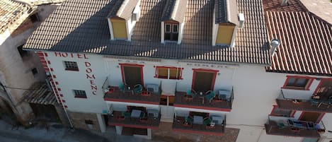 Fachada de la propiedad