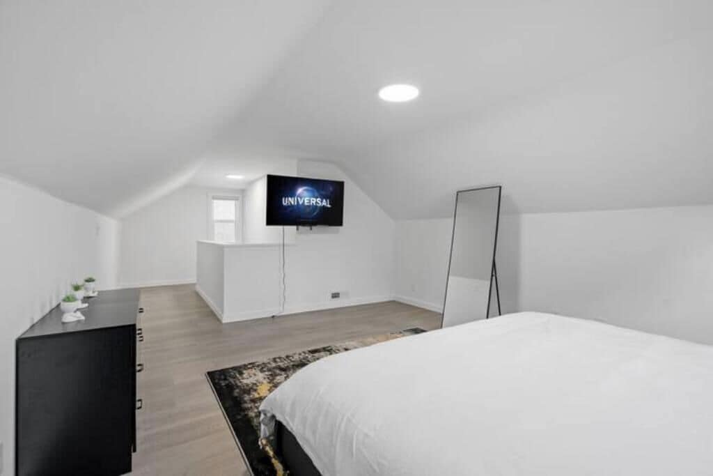 5 chambres, bureau, Wi-Fi gratuit, draps fournis