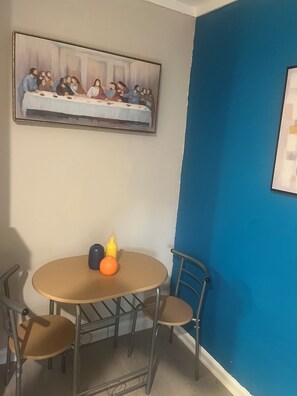 Dining - Atlanta Heaven, 5 MINS From Mercedes Benz (Atlanta)